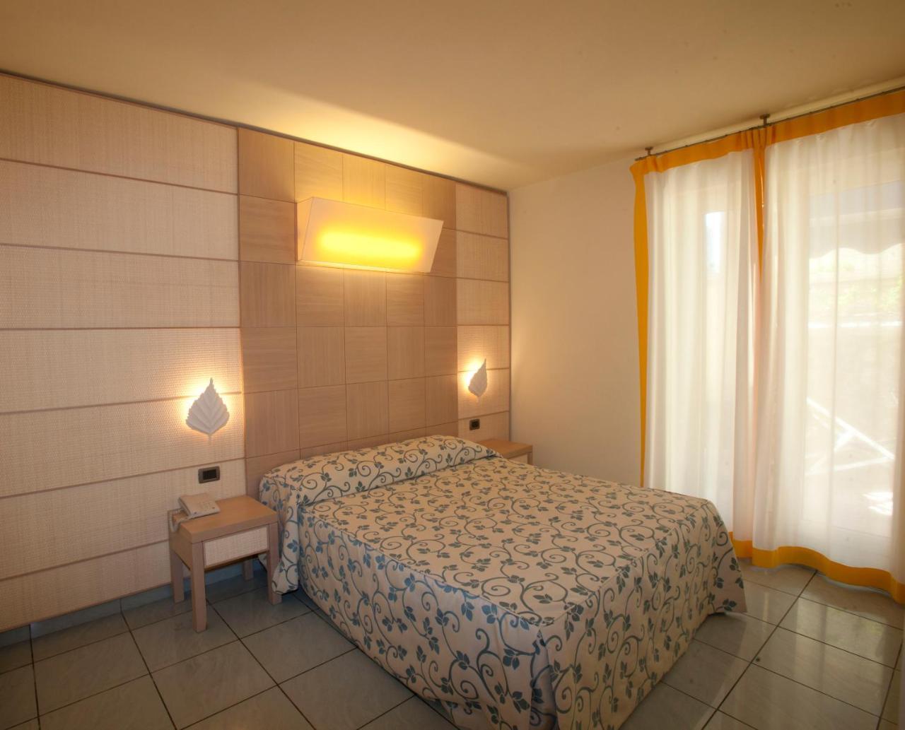 Hotel Gabbiano San Domino Cameră foto